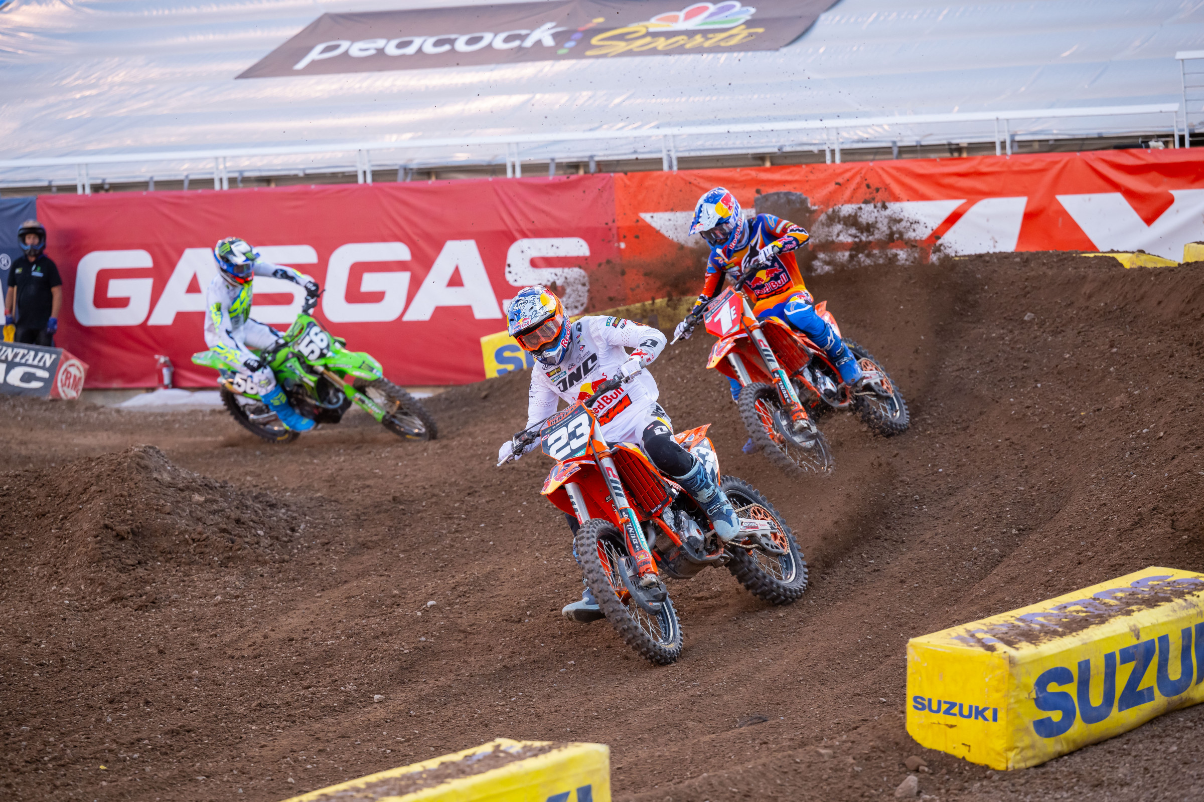 Julien Beaumer tiptoed for quite a while behind his teammate, Tom Vialle, before finding a spot to pass him safely.